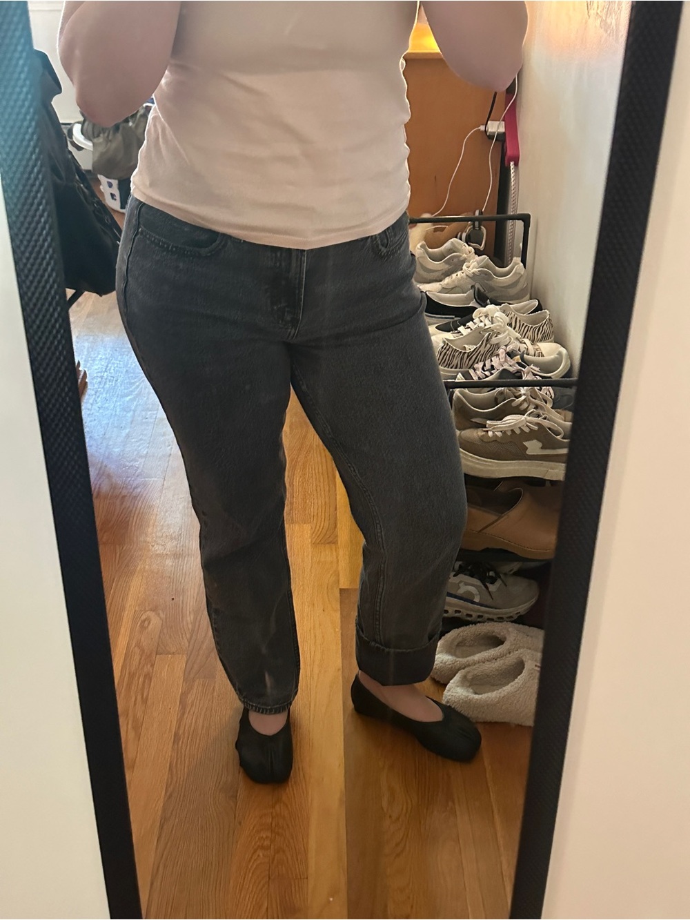 Abercrombie & Fitch Mid Rise Curve Love90s Straight Washed Black Jeans